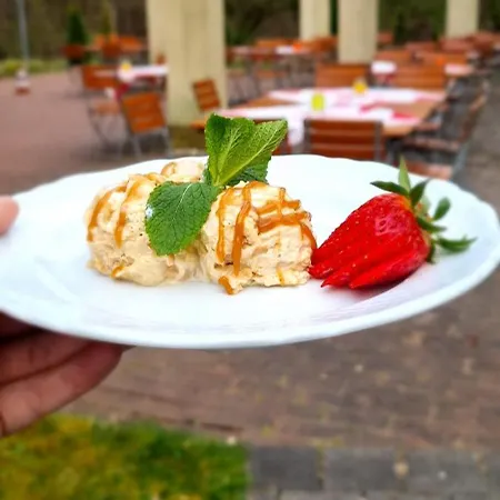 Parkhotel מלון