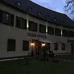 Parkhotel فندق زيمدورف