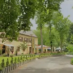Parkhotel فندق 3*