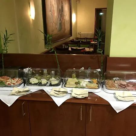 Parkhotel فندق زيمدورف
